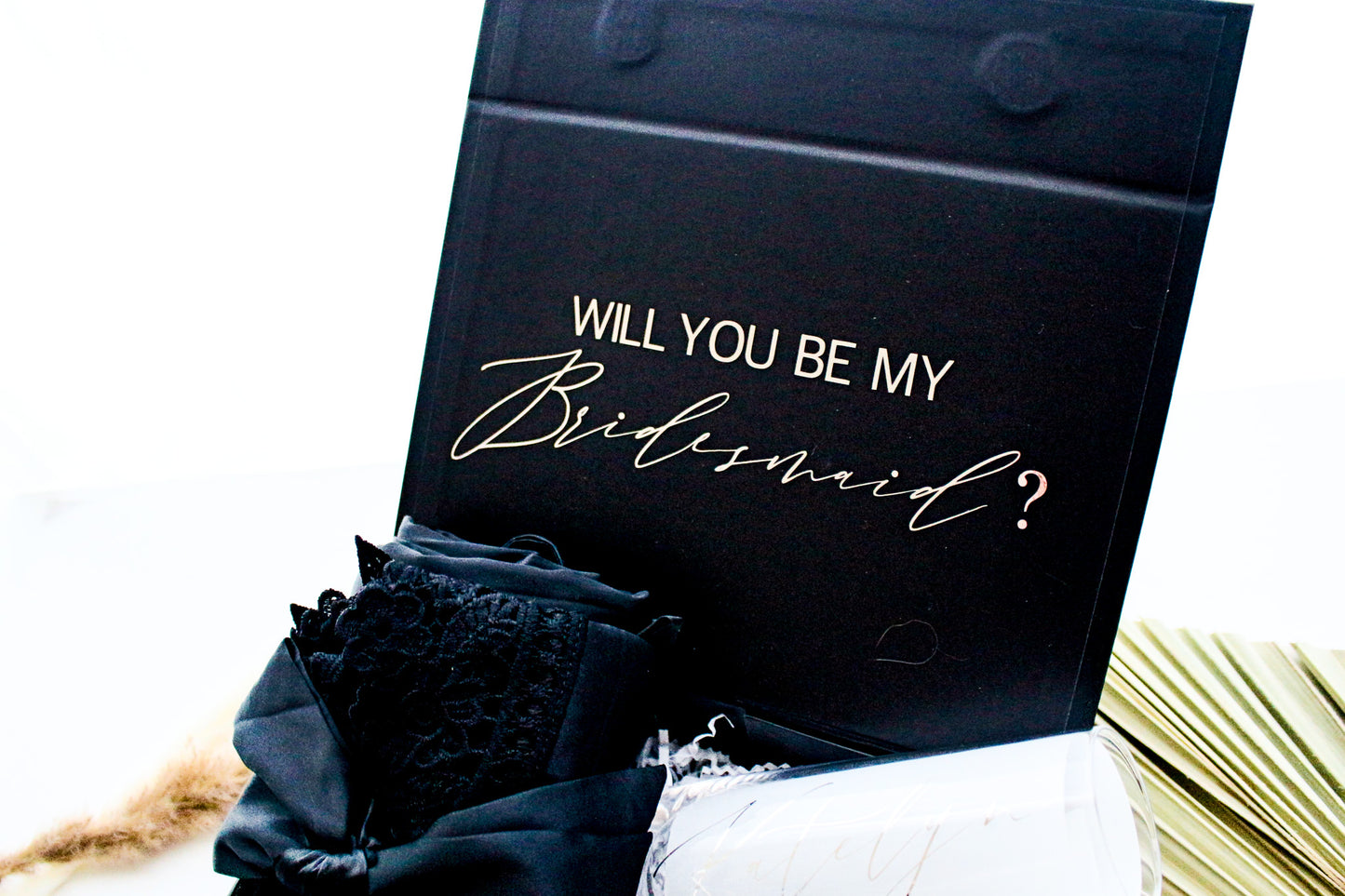 BLACK MAGNETIC GIFT BOX WITH RIBBON